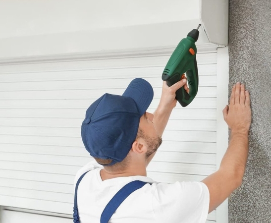 Установка рольставней в Дивном