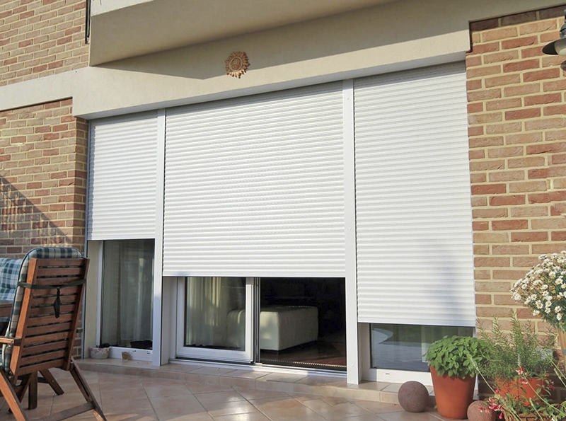 На двери в Дивном