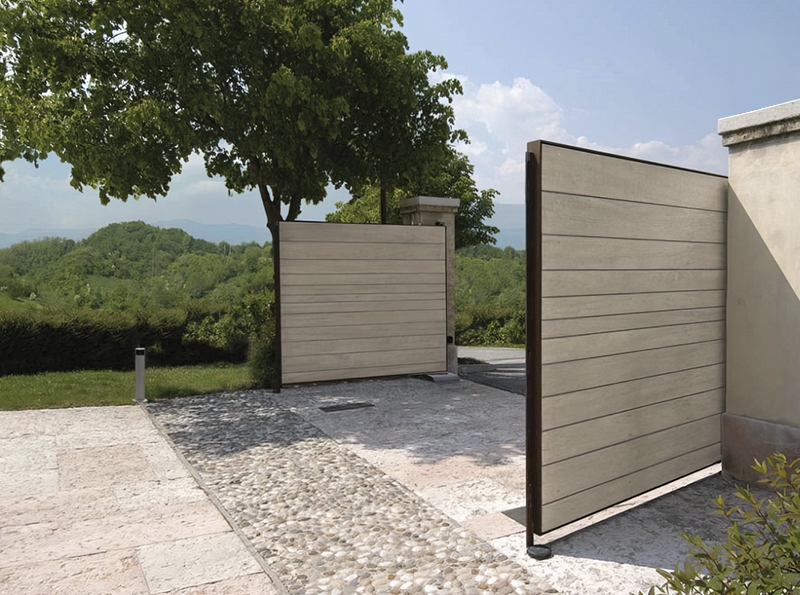 Въездные в Дивном